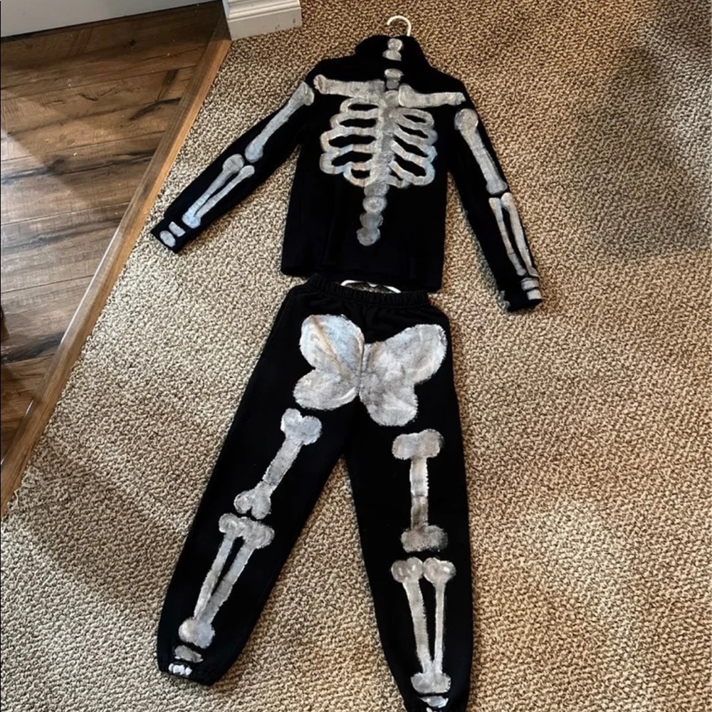 Kids skeleton Halloween costume 6-7/8